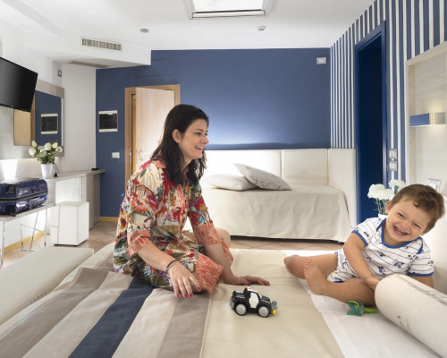 media.Slide-Camere-01-Hotel-Vanni-Misano